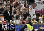 14.06.2024, Fussball UEFA EURO 2024, Vorrunde, 1.Spieltag, Erffnungsspiel Deutschland - Schottland, in der Fuball Arena Mnchen. Lena Wurzenberger (Deutschland) die Freundin von Trainer Julian Nagelsmann (Deutschland) jubelt.