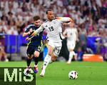 14.06.2024, Fussball UEFA EURO 2024, Vorrunde, 1.Spieltag, Erffnungsspiel Deutschland - Schottland, in der Fuball Arena Mnchen. v.l. Billy Gilmour (Schottland) gegen Leroy Sane (Deutschland) 