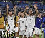 14.06.2024, Fussball UEFA EURO 2024, Vorrunde, 1.Spieltag, Erffnungsspiel Deutschland - Schottland, in der Fuball Arena Mnchen. v.l. Thomas Mller (Deutschland), Maximilian Mittelstdt (Deutschland) und Niclas Fllkrug (Deutschland) jubeln zum Schluss