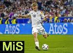 14.06.2024, Fussball UEFA EURO 2024, Vorrunde, 1.Spieltag, Erffnungsspiel Deutschland - Schottland, in der Fuball Arena Mnchen.  Maximilian Mittelstdt (Deutschland) am Ball 