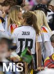 14.06.2024, Fussball UEFA EURO 2024, Vorrunde, 1.Spieltag, Erffnungsspiel Deutschland - Schottland, in der Fuball Arena Mnchen. li: Freundin von Trainer Julian Nagelsmann (Deutschland), Lena Wurzenberger mit Trikot  mit Aufschrift JULSI, Kosenamen fr den Nagelsmann 