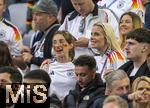 14.06.2024, Fussball UEFA EURO 2024, Vorrunde, 1.Spieltag, Erffnungsspiel Deutschland - Schottland, in der Fuball Arena Mnchen. li: Freundin von Trainer Julian Nagelsmann (Deutschland), Lena Wurzenberger mit Trikot und Gesichtsbemalung in den Landesfarben 