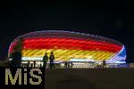 14.06.2024, Fussball UEFA EURO 2024, Vorrunde, 1.Spieltag, Erffnungsspiel Deutschland - Schottland, in der Fuball Arena Mnchen. Das Stadion ist aussen mit den Landesflaggen (Deutschland und Schottland) illuminiert.