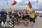 14.06.2024, Fussball UEFA EURO 2024, Vorrunde, 1.Spieltag, Erffnungsspiel Deutschland - Schottland, in der Fuball Arena Mnchen. Fanverbrderung vor dem Spiel auf der Esplanande. Beide Nationen in Frieden vereint. 