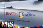 14.06.2024, Fussball UEFA EURO 2024, Vorrunde, 1.Spieltag, Erffnungsspiel Deutschland - Schottland, in der Fuball Arena Mnchen.  BYD als Hauptsponsor der EM prsentiert auf der Esplanade seine E-Automodelle.