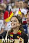 14.06.2024, Fussball UEFA EURO 2024, Vorrunde, 1.Spieltag, Erffnungsspiel Deutschland - Schottland, in der Fuball Arena Mnchen. Weibliche Fans Deutschland