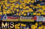 14.06.2024, Fussball UEFA EURO 2024, Vorrunde, 1.Spieltag, Erffnungsspiel Deutschland - Schottland, in der Fuball Arena Mnchen. Fans bei der Fanchoreografie 