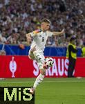 14.06.2024, Fussball UEFA EURO 2024, Vorrunde, 1.Spieltag, Erffnungsspiel Deutschland - Schottland, in der Fuball Arena Mnchen. Josua Kimmich (Deutschland) am Ball 