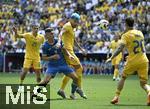 17.06.2024, Fussball UEFA EURO 2024, Vorrunde, Match 10, Rumnien - Ukraine, in der Fuball Arena Mnchen.   v.l. Georgiy Sudakov (Ukraine) gegen Andrei Ratiu (Rumnien) 

