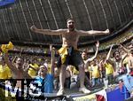 17.06.2024, Fussball UEFA EURO 2024, Vorrunde, Match 10, Rumnien - Ukraine, in der Fuball Arena Mnchen.   Die rumnischen Fans feiern 

