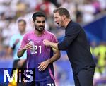 19.06.2024, Fussball UEFA EURO 2024, Vorrunde, 2.Spieltag, Deutschland - Ungarn, in der Stuttgart Arena. v.l. Ilkay Gndogan (Deutschland) mit Trainer Julian Nagelsmann (Deutschland) 

