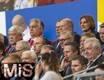 19.06.2024, Fussball UEFA EURO 2024, Vorrunde, 2.Spieltag, Deutschland - Ungarn, in der Stuttgart Arena. Ehrentribne, Viktor Orban (li, , Ministerprsident Ungarn), mitte: Bundeskanzler Deutschland Olaf Scholz mit Ehefrau Britta Ernst (re).

