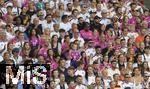 19.06.2024, Fussball UEFA EURO 2024, Vorrunde, 2.Spieltag, Deutschland - Ungarn, in der Stuttgart Arena. Aaliyah (li, Nr. 17) Freundin von Florian Wirtz (Deutschland), re: Lena Wurzenberger (Deutschland) die Freundin von Trainer Julian Nagelsmann (Deutschland) unten mitte: Ehefrau Lina Kimmich (Deutschland) die Frau von Joshua Kimmich 
 
