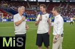 19.06.2024, Fussball UEFA EURO 2024, Vorrunde, 2.Spieltag, Deutschland - Ungarn, in der Stuttgart Arena. Nach dem Spiel, v.li: Bastian Schweinsteiger, Trainer Julian Nagelsmann (Deutschland), Alexander Bommes (ARD-TV) beim Interview.

