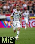 19.06.2024, Fussball UEFA EURO 2024, Vorrunde, 2.Spieltag, Deutschland - Ungarn, in der Stuttgart Arena. Barnabas Varga (Ungarn)  am Ball.

