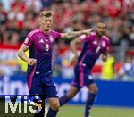 19.06.2024, Fussball UEFA EURO 2024, Vorrunde, 2.Spieltag, Deutschland - Ungarn, in der Stuttgart Arena. Toni Kroos (Deutschland) gestikuliert

