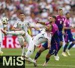 19.06.2024, Fussball UEFA EURO 2024, Vorrunde, 2.Spieltag, Deutschland - Ungarn, in der Stuttgart Arena. v.li: Attila Fiola (Ungarn) gegen Niclas Fllkrug (Deutschland)

