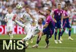 19.06.2024, Fussball UEFA EURO 2024, Vorrunde, 2.Spieltag, Deutschland - Ungarn, in der Stuttgart Arena. v.li: Attila Fiola (Ungarn) gegen Niclas Fllkrug (Deutschland)

