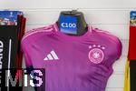 23.06.2024, Fussball UEFA EURO 2024, Vorrunde, 3.Spieltag, Deutschland - Schweiz, in der Frankfurt-Arena in Frankfurt am Main, Fanshop mit dem Deutschen Trikot in Pink fr 100 EURO Verkaufspreis.
