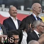 23.06.2024, Fussball UEFA EURO 2024, Vorrunde, 3.Spieltag, Deutschland - Schweiz, in der Frankfurt-Arena in Frankfurt am Main, Bundeskanzler Olaf Scholz (Deutschland) und Auenministerin Annalena Baerbock (Deutschland).
