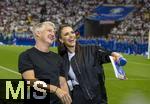 23.06.2024, Fussball UEFA EURO 2024, Vorrunde, 3.Spieltag, Schweiz - Deutschland, in der Frankfurt-Arena in Frankfurt am Main, v.li: Bastian Schweinsteiger und Esther Sedlaczek (ARD Moderatorin)
