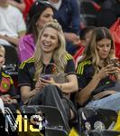 23.06.2024, Fussball UEFA EURO 2024, Vorrunde, 3.Spieltag, Schweiz - Deutschland, in der Frankfurt-Arena in Frankfurt am Main,  Manuel Neuers Ehefrau Anika Neuer beim EM-Spiel auf der Tribne 
