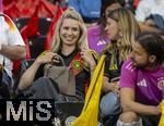 23.06.2024, Fussball UEFA EURO 2024, Vorrunde, 3.Spieltag, Schweiz - Deutschland, in der Frankfurt-Arena in Frankfurt am Main,  Manuel Neuers Ehefrau Anika Neuer (li) beim EM-Spiel auf der Tribne 
