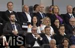 23.06.2024, Fussball UEFA EURO 2024, Vorrunde, 3.Spieltag, Schweiz - Deutschland, in der Frankfurt-Arena in Frankfurt am Main,  Ehrentribne, mit Bundeskanzler Olaf Scholz, Bundes-Aussenministerin Annalena Baerbock, Bundes-Innenministerin Nancy Faeser (beide im Deutschland-Trikot), Geschftsfhrer Hans-Joachim Watzke (DFB), DFB Prsident Bernd Neuendorf (Deutschland), Claudia Roth (Grne), 
