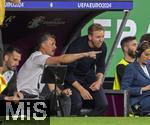 23.06.2024, Fussball UEFA EURO 2024, Vorrunde, 3.Spieltag, Schweiz - Deutschland, in der Frankfurt-Arena in Frankfurt am Main, v.li: Co-Trainer Sandro Wagner (Deutschland) und Trainer Julian Nagelsmann (Deutschland) nachdenklich 
