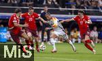 23.06.2024, Fussball UEFA EURO 2024, Vorrunde, 3.Spieltag, Schweiz - Deutschland, in der Frankfurt-Arena in Frankfurt am Main,  Leroy Sane (mitte, Deutschland) gegen Ruben Vargas (re, Schweiz) und Michel Aebischer (Schweiz) 
