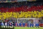 23.06.2024, Fussball UEFA EURO 2024, Vorrunde, 3.Spieltag, Schweiz - Deutschland, in der Frankfurt-Arena in Frankfurt am Main,  Deutsche Fans schwenken ihre Fhnchen in den Landesflaggen.
