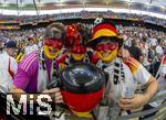 23.06.2024, Fussball UEFA EURO 2024, Vorrunde, 3.Spieltag, Schweiz - Deutschland, in der Frankfurt-Arena in Frankfurt am Main,  Deutschland-Fans in den Landesfarben bemalt freuen sich gemeinsam auf das Spiel 
