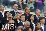 23.06.2024, Fussball UEFA EURO 2024, Vorrunde, 3.Spieltag, Schweiz - Deutschland, in der Frankfurt-Arena in Frankfurt am Main, Politiker und Sportfunktionre auf der Ehrentribne. DFB Prsident Bernd Neuendorf (Deutschland),  Bundeskanzler Olaf Scholz, Bundesaussenministerin Annalena Baerbock, Innenministerin Nancy Faeser. 
  