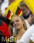 23.06.2024, Fussball UEFA EURO 2024, Vorrunde, 3.Spieltag, Schweiz - Deutschland, in der Frankfurt-Arena in Frankfurt am Main,  Hbsche weibliche deutsche Fans
