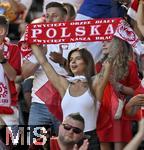 25.06.2024, Fussball UEFA EURO 2024, Vorrunde, 3.Spieltag, Frankreich - Polen, im BVB-Stadion in Dortmund, hbsche polnische Frau mit Schal

