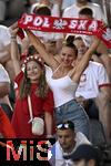 25.06.2024, Fussball UEFA EURO 2024, Vorrunde, 3.Spieltag, Frankreich - Polen, im BVB-Stadion in Dortmund, hbsche polnische Frau mit Schal

