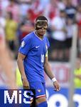 25.06.2024, Fussball UEFA EURO 2024, Vorrunde, 3.Spieltag, Frankreich - Polen, im BVB-Stadion in Dortmund, Kylian Mbappe (Frankreich) mit Gesichtsmaske

