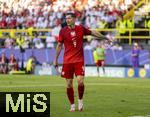 25.06.2024, Fussball UEFA EURO 2024, Vorrunde, 3.Spieltag, Frankreich - Polen, im BVB-Stadion in Dortmund, Robert Lewandowski (Polen) gibt Anweisungen.

