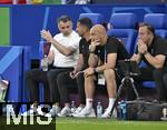 26.06.2024, Fussball UEFA EURO 2024, Vorrunde, 3.Spieltag, Georgien - Portugal, in der Arena AufSchalke Gelsenkirchen,   Willy Sagnol (Georgien)  

