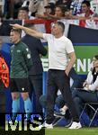 26.06.2024, Fussball UEFA EURO 2024, Vorrunde, 3.Spieltag, Georgien - Portugal, in der Arena AufSchalke Gelsenkirchen,    Willy Sagnol (Georgien) gestikuliert.

