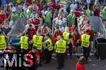 26.06.2024, Fussball UEFA EURO 2024, Vorrunde, 3.Spieltag, Georgien - Portugal, in der Arena AufSchalke Gelsenkirchen, Eingangskontrolle der Fans 

