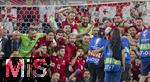 26.06.2024, Fussball UEFA EURO 2024, Vorrunde, 3.Spieltag, Georgien - Portugal, in der Arena AufSchalke Gelsenkirchen, die Georgier stellen sich begeistert zum Gruppenfoto nach dem Sieg auf dem Platz auf.

