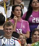 29.06.2024, Fussball UEFA EURO 2024, Achtelfinale, Deutschland - Dnemark, in der BVB-Arena Dortmund,   Lisa Mller (Deutschland) Frau von Thomas Mller (Deutschland) ist heute auch im Stadion. 

