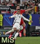 29.06.2024, Fussball UEFA EURO 2024, Achtelfinale, Deutschland - Dnemark, in der BVB-Arena Dortmund,   v.l. Thomas Delaney (Dnemark) gegen Jamal Musiala (Deutschland) 

