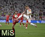 29.06.2024, Fussball UEFA EURO 2024, Achtelfinale, Deutschland - Dnemark, in der BVB-Arena Dortmund,   v.l. Thomas Delaney (Dnemark) gegen Josua Kimmich (Deutschland) 

