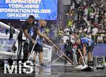 29.06.2024, Fussball UEFA EURO 2024, Achtelfinale, Deutschland - Dnemark, in der BVB-Arena Dortmund,   Es hat sich ein Gewitter ber dem Himmel zusammen gebraut, berall tropft das Wasser herunter

