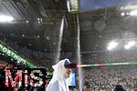 29.06.2024, Fussball UEFA EURO 2024, Achtelfinale, Deutschland - Dnemark, in der BVB-Arena Dortmund,   Es hat sich ein Gewitter ber dem Himmel zusammen gebraut, berall tropft das Wasser herunter

