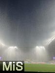 29.06.2024, Fussball UEFA EURO 2024, Achtelfinale, Deutschland - Dnemark, in der BVB-Arena Dortmund,   Es hat sich ein Gewitter ber dem Himmel zusammen gebraut, es Hagelt

