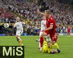 29.06.2024, Fussball UEFA EURO 2024, Achtelfinale, Deutschland - Dnemark, in der BVB-Arena Dortmund, Rasmus Hjlund (Dnemark) scheitert an v.l. Robert Andrich (Deutschland), Toni Kroos (Deutschland) und Torwart Manuel Neuer (Deutschland) 

