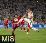 29.06.2024, Fussball UEFA EURO 2024, Achtelfinale, Deutschland - Dnemark, in der BVB-Arena Dortmund, v.l. Thomas Delaney (Dnemark) gegen Josua Kimmich (Deutschland) 

